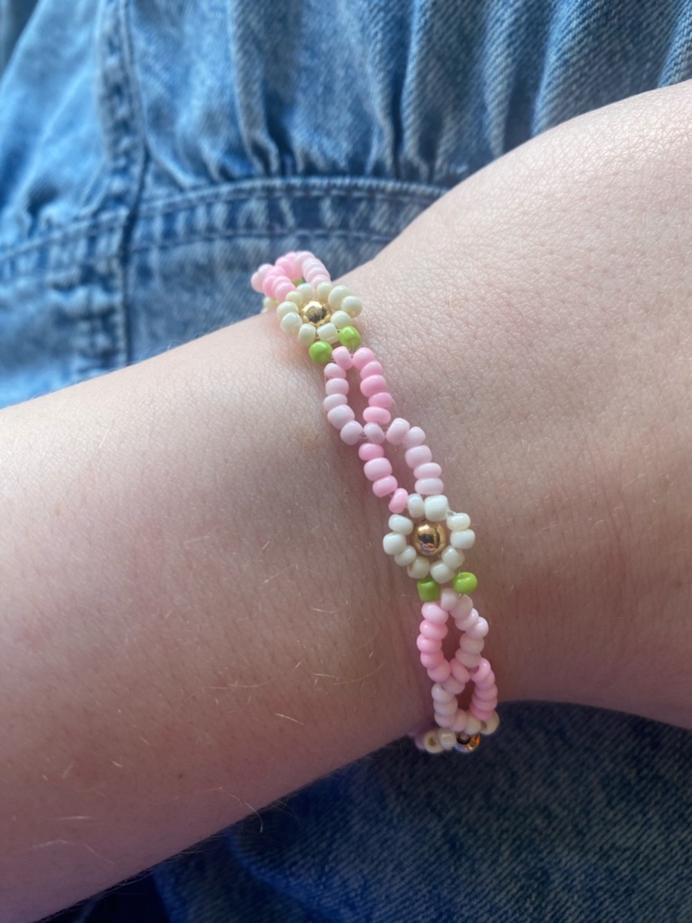 Handmade Pink Daisy Seed Bead Bracelet